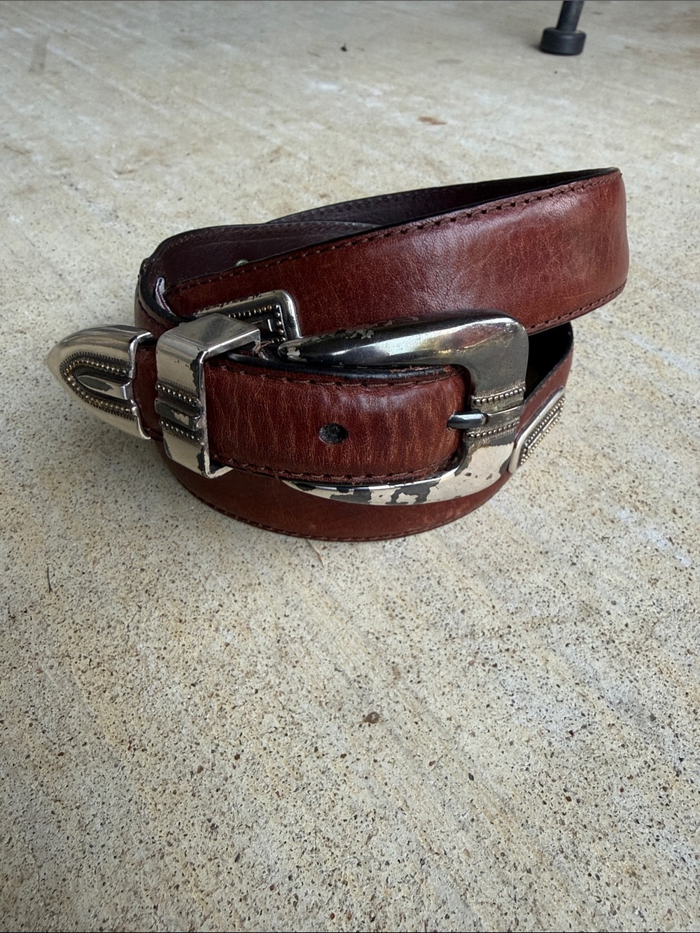 1998 Classic Brown Leather Men's Belt with Decorative Silver Buckle